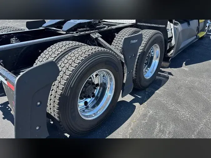 2021 KENWORTH T680