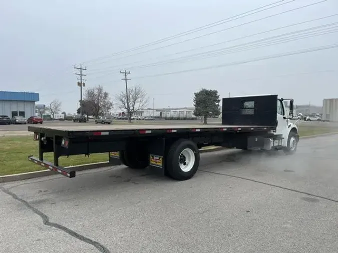 2018 Freightliner Business Class M2 106