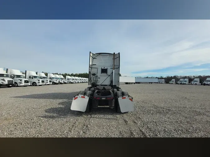 2020 Volvo VNL 760