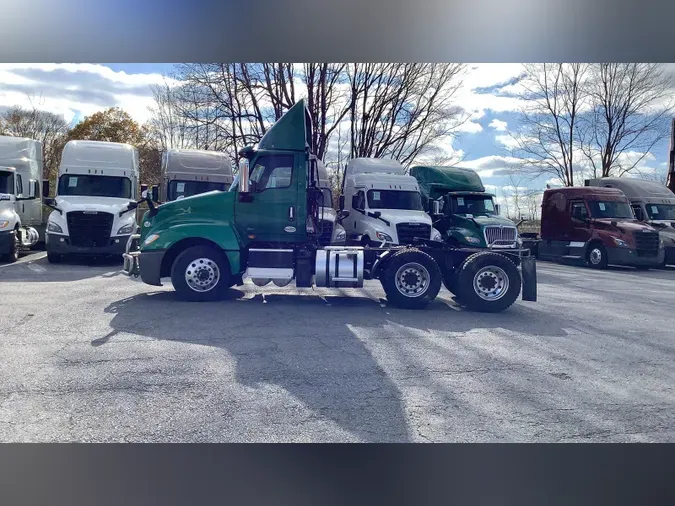 2020 International LTa044e49bbf753e57de0247e60535dc7b