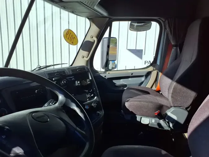 2019 FREIGHTLINER/MERCEDES CASCADIA 125
