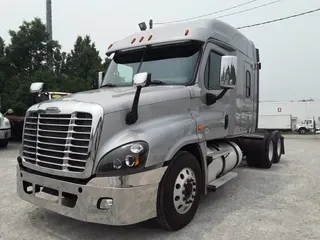 2018 FREIGHTLINER/MERCEDES CASCADIA 125