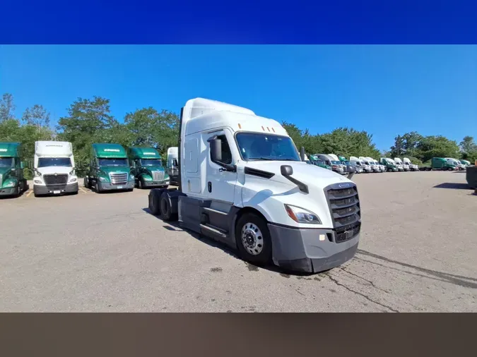 2022 Freightliner Cascadia 126a054a531f3d40003b6ea878ad431691f