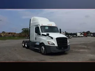 2021 Freightliner Cascadia 126