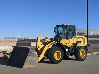 2015 Komatsu WA200-7