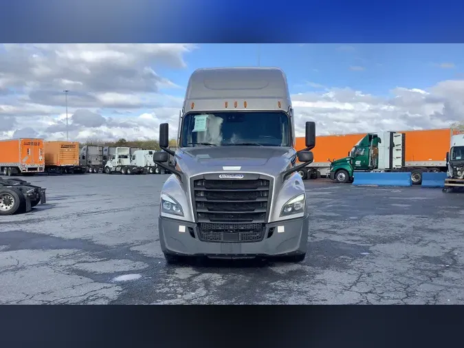 2022 Freightliner Cascadia 126a059486086eb3cfc1c3d0e28b4ebcd93