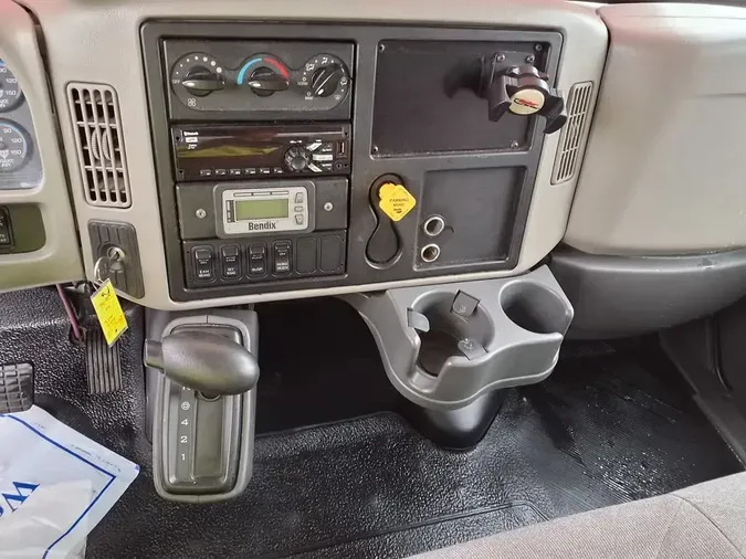 2019 NAVISTAR INTERNATIONAL 4300