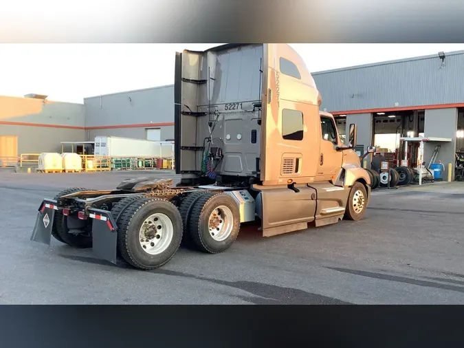 2022 International LT