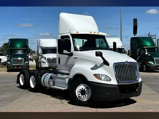 2019 INT LT625 6x4