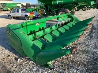 2017 John Deere 608C