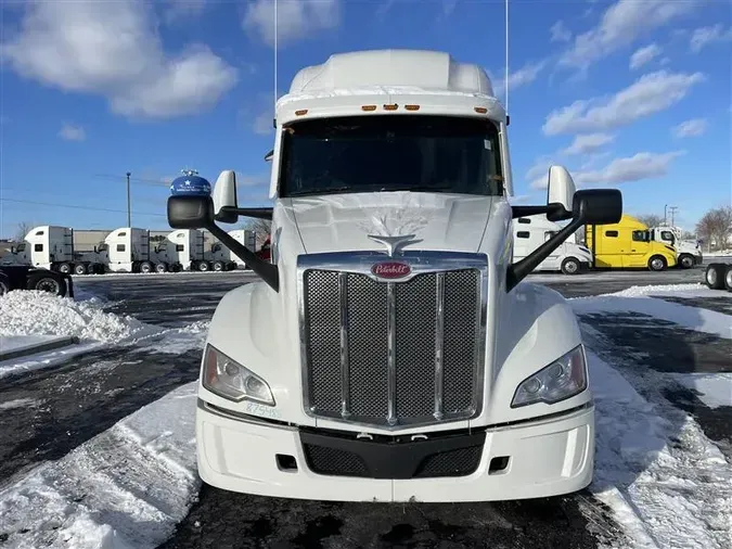 2023 PETERBILT 579