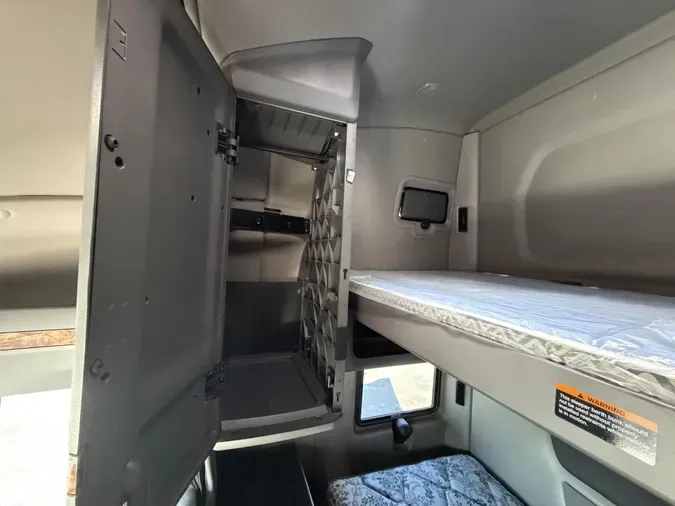 2022 International LT625