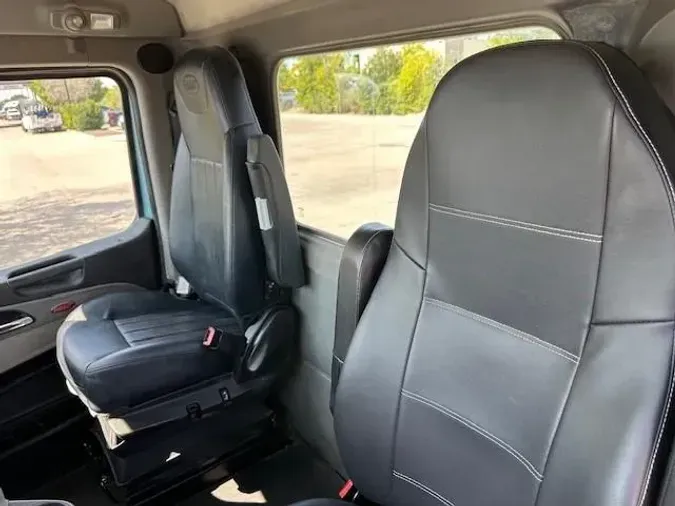 2022 Peterbilt 567
