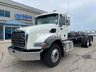 2026 MACK Granite GR64B