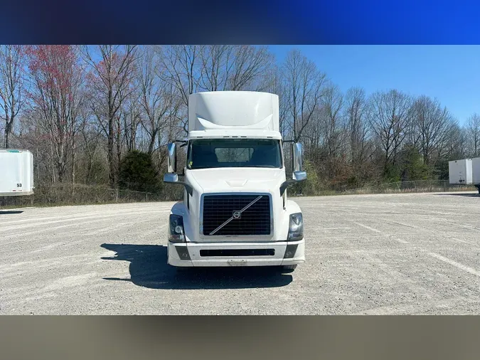 2015 Volvo VNL300