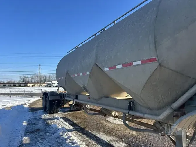 1984 FRUEHAUF a073bc24a38e06034a5b977fa1ac952f