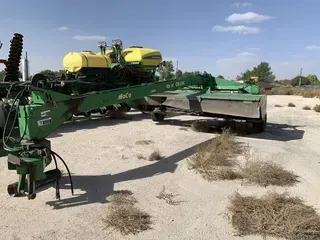 2002 John Deere 956