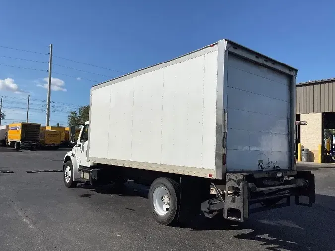 2013 Freightliner M2