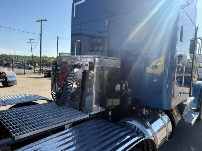 2022 Peterbilt 389a07c7069e6c236ea9277eaafcc0eb38e