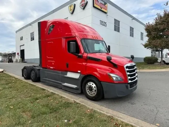 2021 Freightliner Cascadia