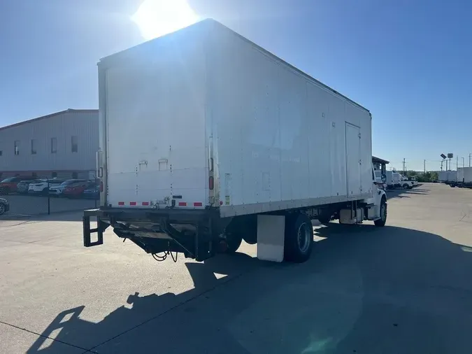 2017 Freightliner M2 106