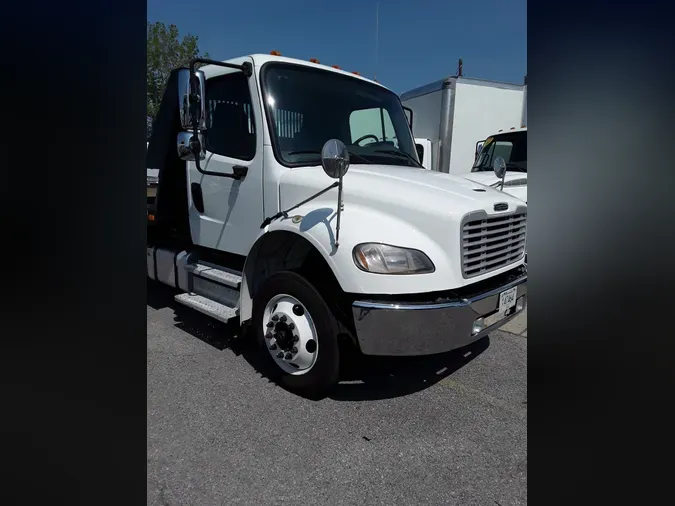 2017 FREIGHTLINER/MERCEDES M2 106