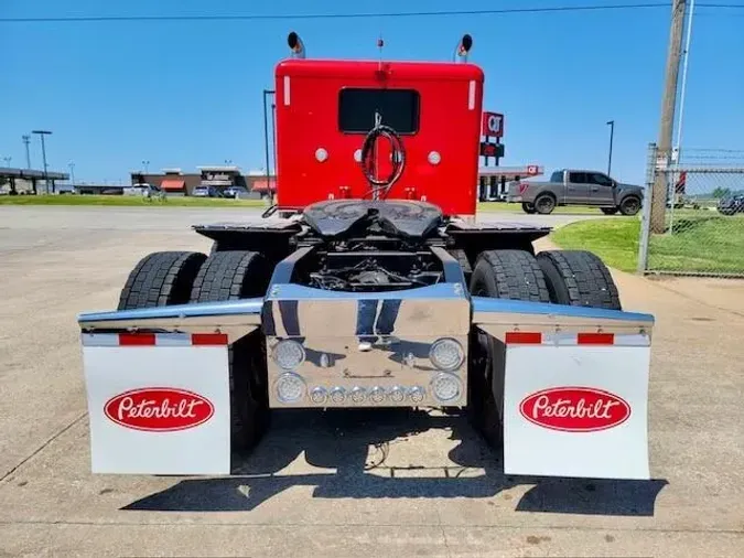 2022 Peterbilt 389