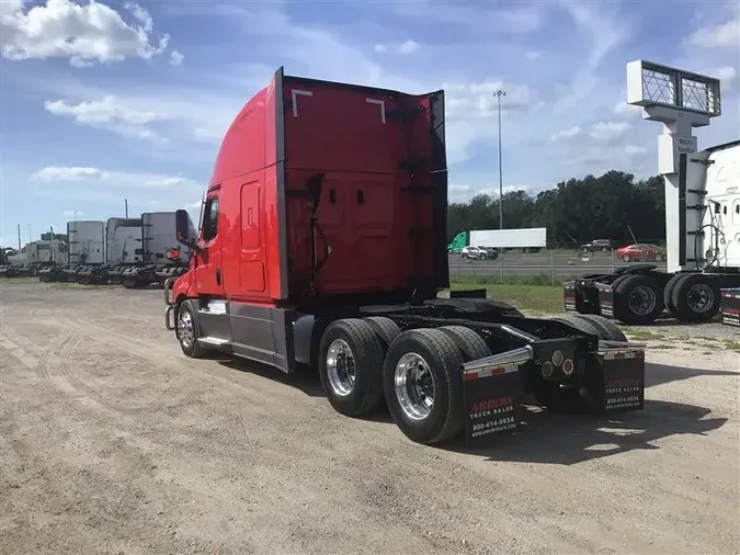 2021 FREIGHTLINER CA126