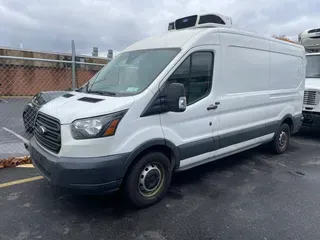 2017 FORD MOTOR COMPANY TRANSIT 250 MED ROOF