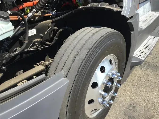 2022 FREIGHTLINER CA126