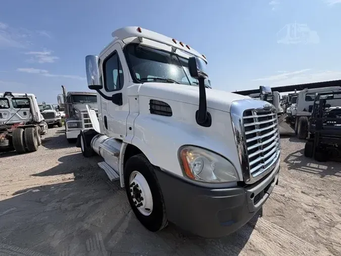 2011 FREIGHTLINER CASCADIA 125a08a514fb83b42b6ecaf5a77d434a1b7