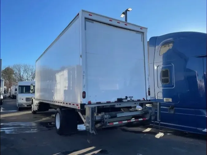 2019 FREIGHTLINER/MERCEDES M2 106