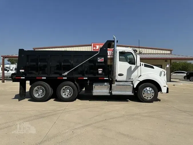 2017 KENWORTH T880