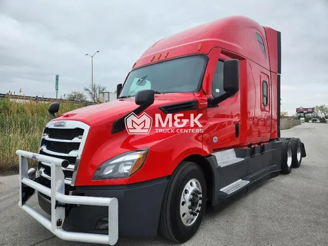 2020 FREIGHTLINER Cascadia 126a090f85023e8384aec667699e5259f7c