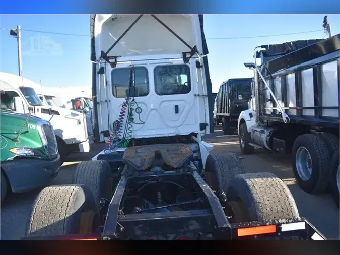 2018 FREIGHTLINER CASCADIA 113