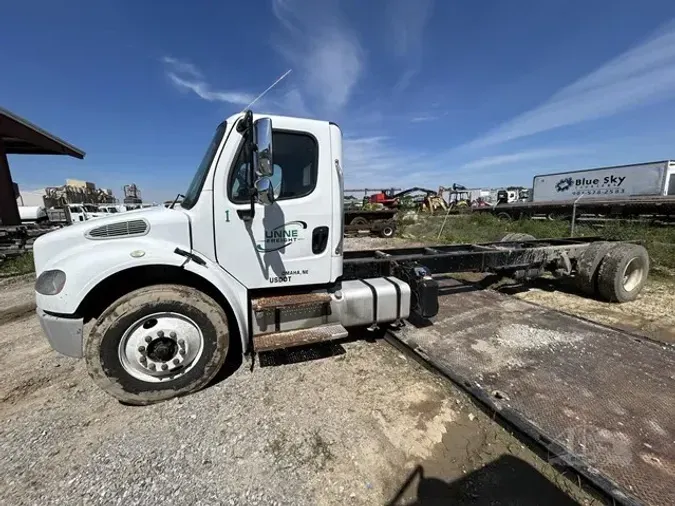 2019 FREIGHTLINER BUSINESS CLASS M2 106