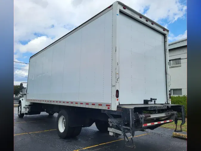 2018 FREIGHTLINER/MERCEDES M2 106