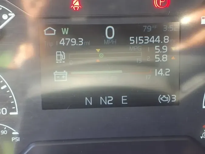2020 VOLVO VNR64T-640