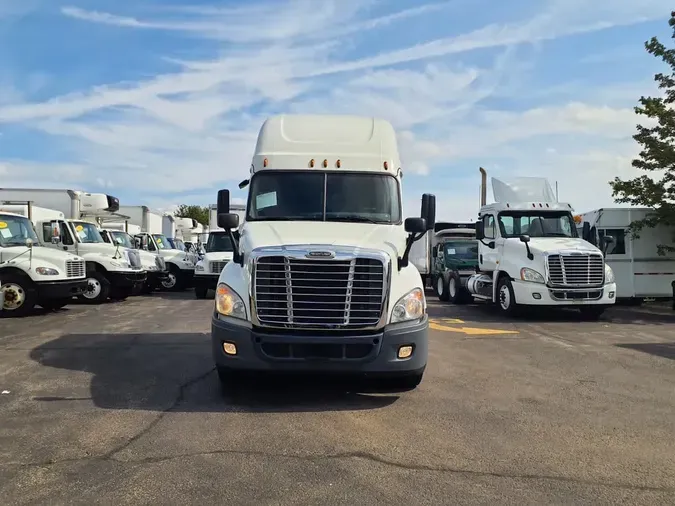 2020 FREIGHTLINER CASCADIA 125