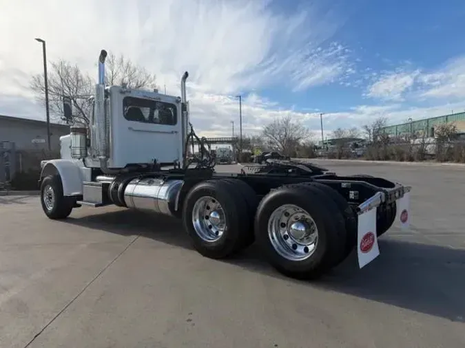 2020 Peterbilt 389