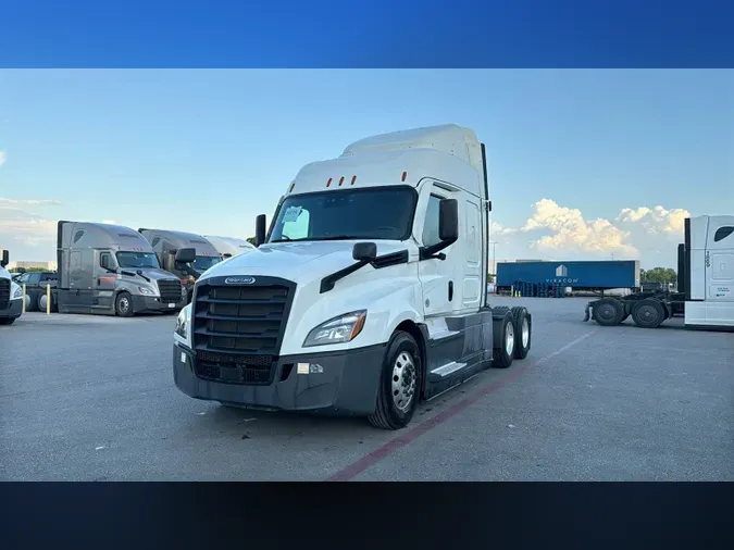 2021 Freightliner Cascadia 126