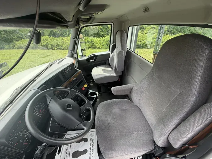 2022 International LT625a0ab1be229c18334a7cc2027756a006f