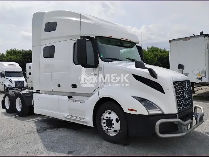 2019 VOLVO VNL64T760