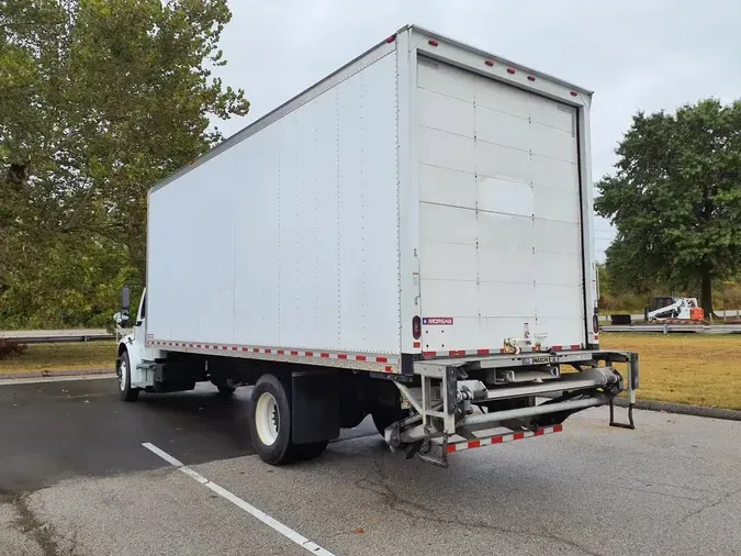 2018 FREIGHTLINER M2 106