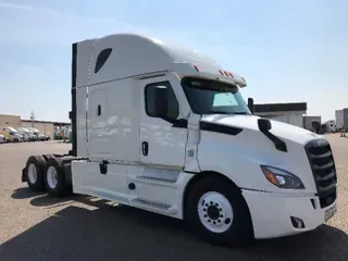 2019 FREIGHTLINER T12664ST