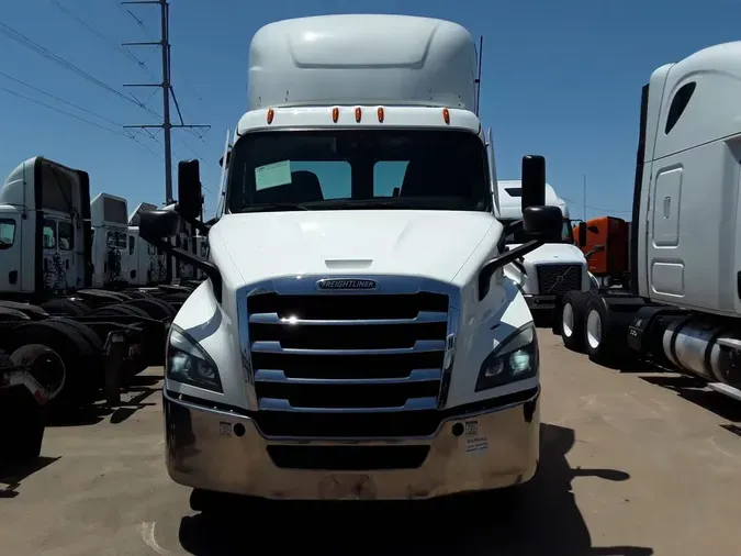 2021 FREIGHTLINER CASCADIA PX11642ST