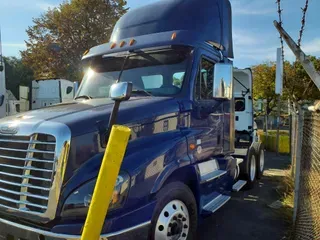 2016 Freightliner CASCADIA 125
