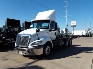 2018 NAVISTAR INTERNATIONAL RH613 DAYCAB T/A