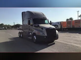 2025 Freightliner Cascadia 126
