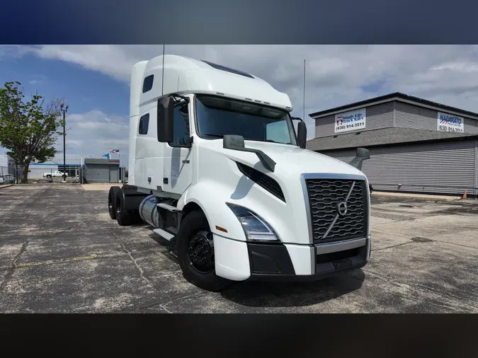 2019 VOLVO VNL64T760